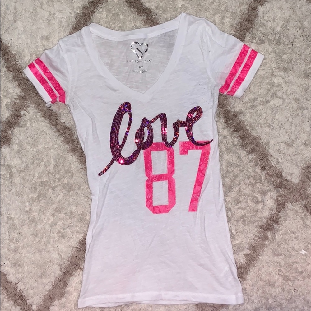 Small Aeropostale V-Neck Short Sleeve Tee